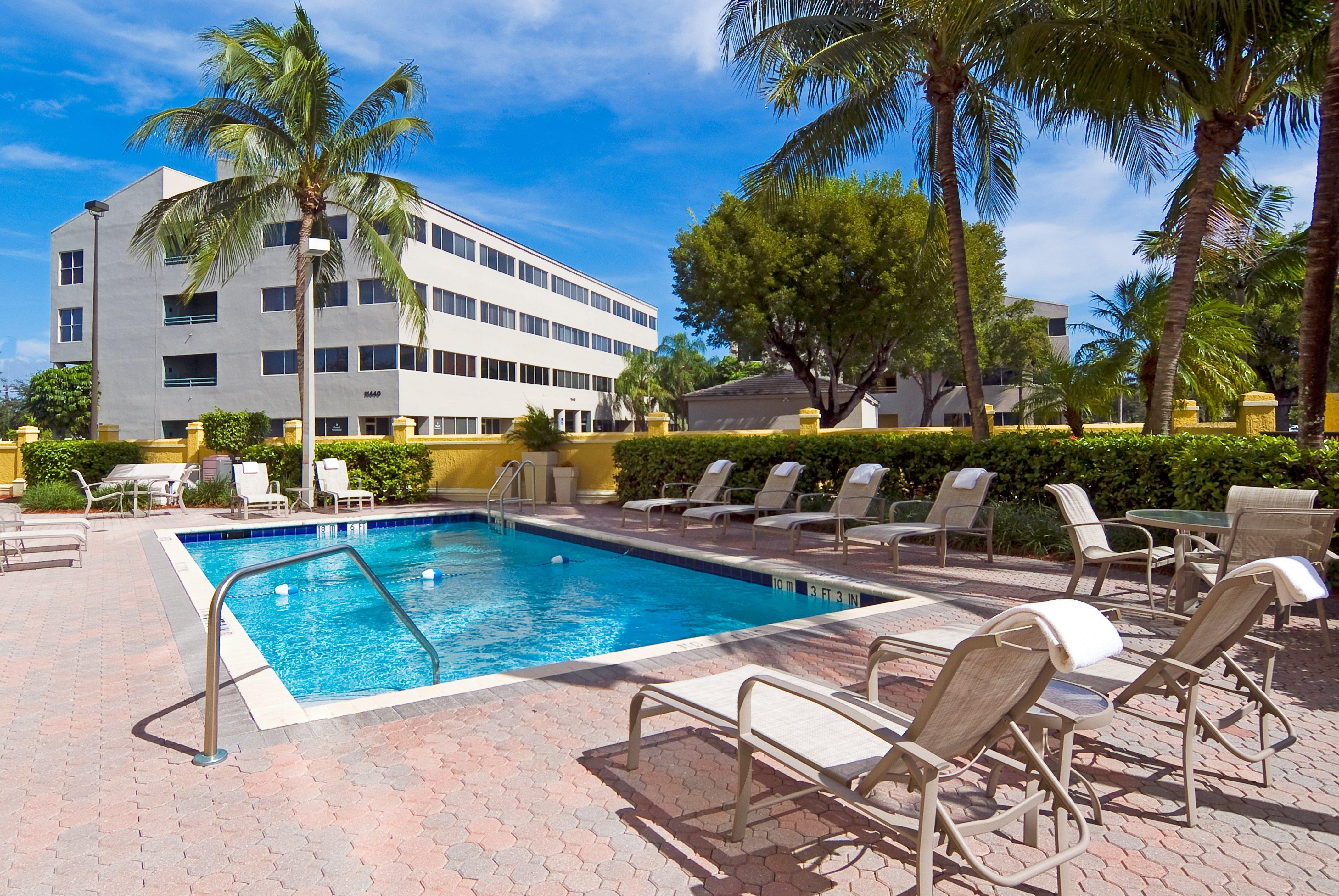 Holiday Inn Express Hotel & Suites Kendall East-Miami By Ihg Eksteriør billede